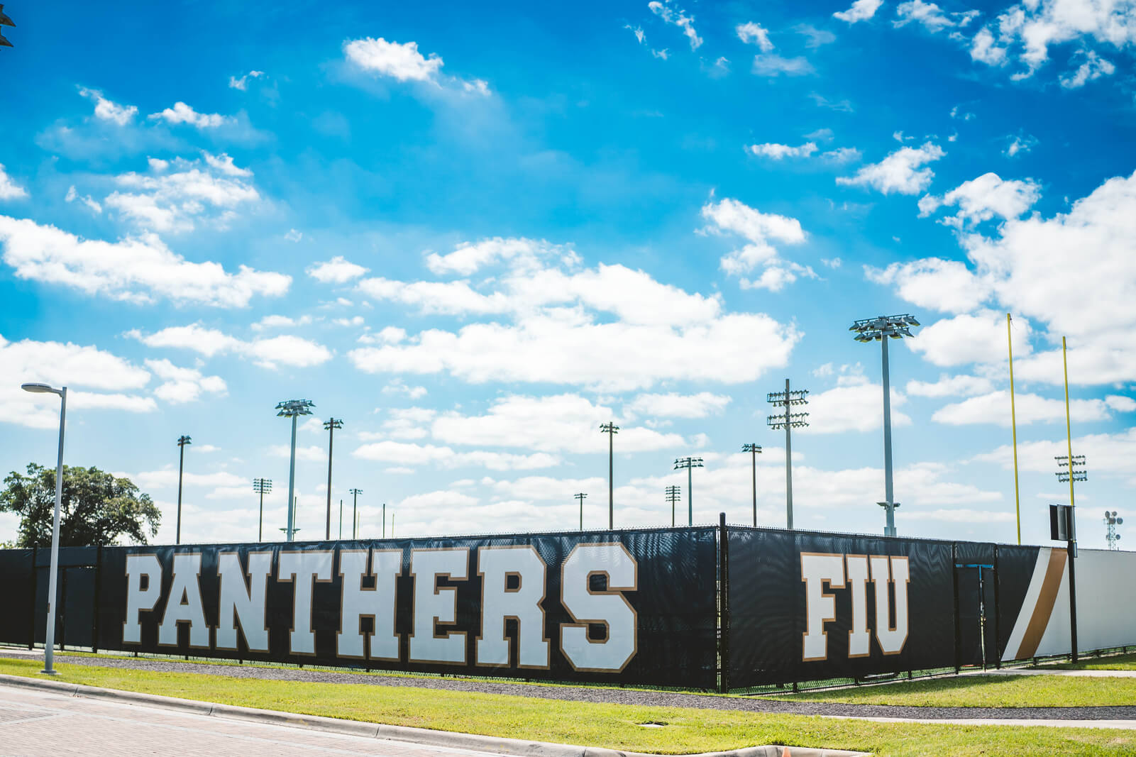 Signage FIU Brand Style Guide